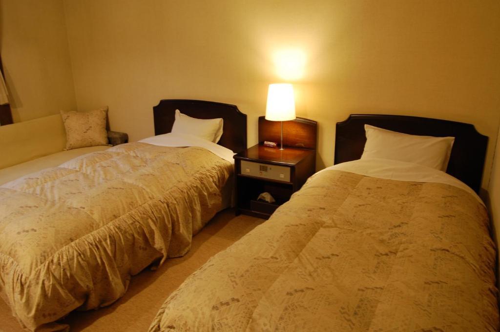 Petit Hotel Alumu Matsumoto Bagian luar foto